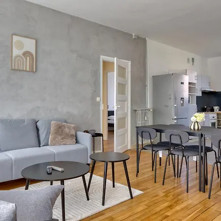Le Lili's élégant F4 Proche Du Centre-ville De Apartamento Ruan