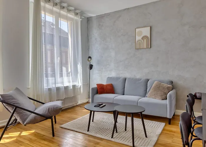 Le Lili's Elegant F4 Proche Du Centre-ville De Appartamento